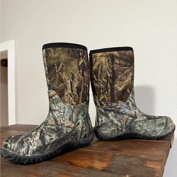 Bogs Mossy Oak Kids Camo Boots - Picture 2 of 6